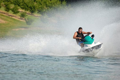 Jetski Führerschein erwerben & fahren in Deutschland